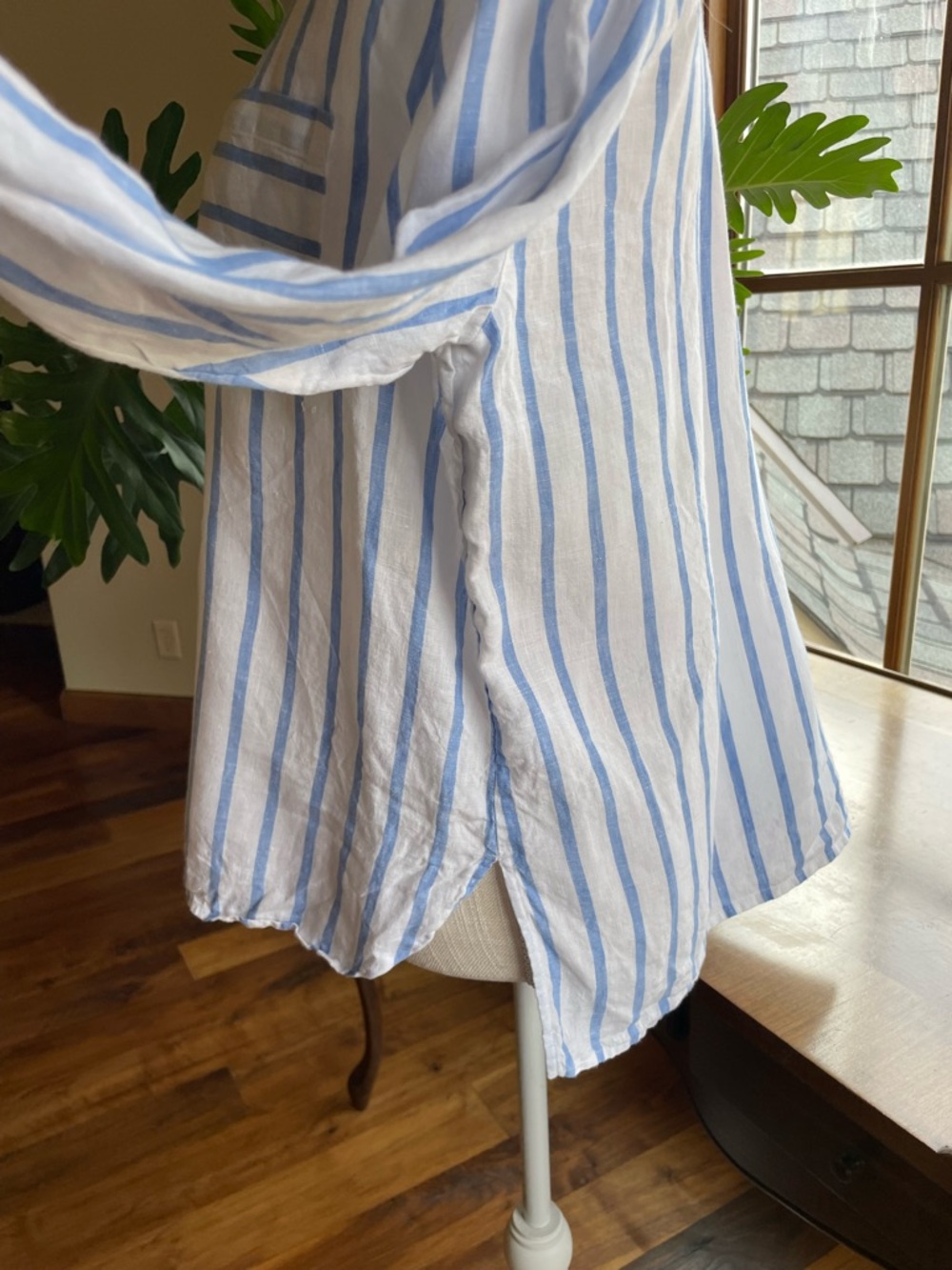 J. Jill Love Linen White & Blue Striped 100% Linen Button-Down Shirt size MP - Picture 3 of 11